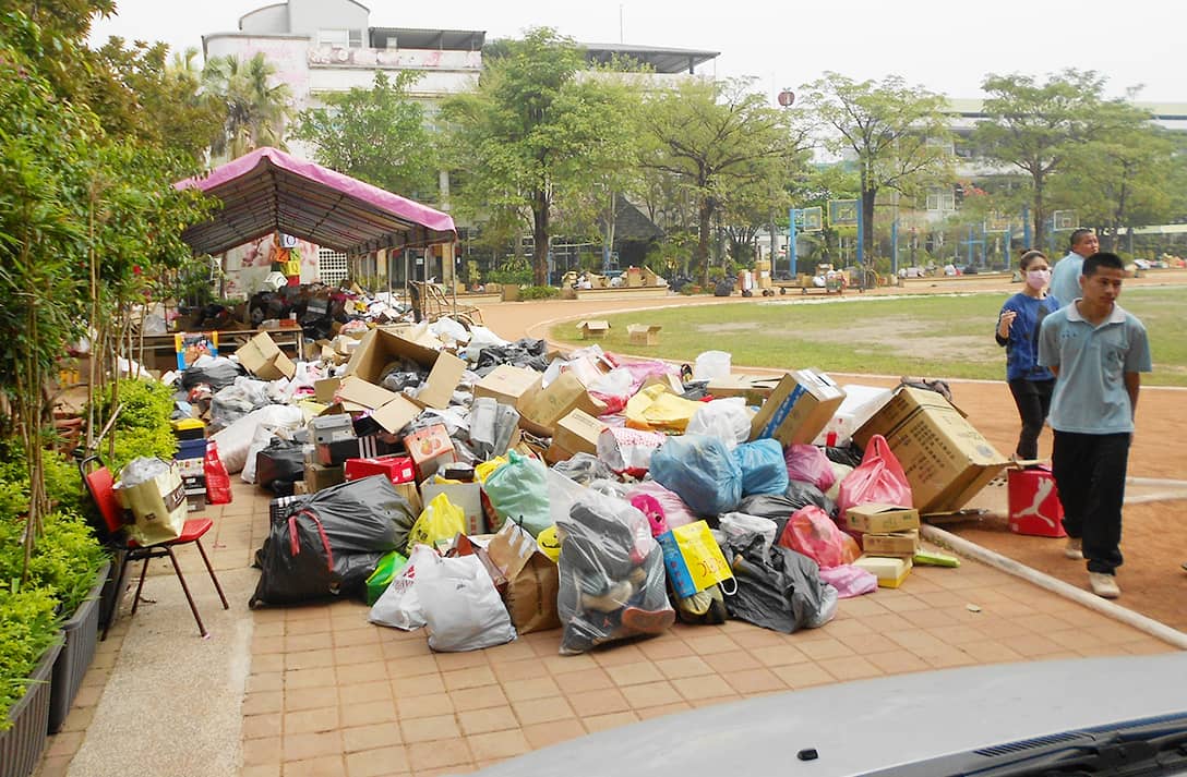 雷科參與舊鞋救命計畫，全員熱情捐贈
