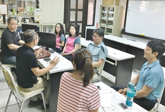 中心團隊與電商平台南農電舖洽談農產上架合作事宜