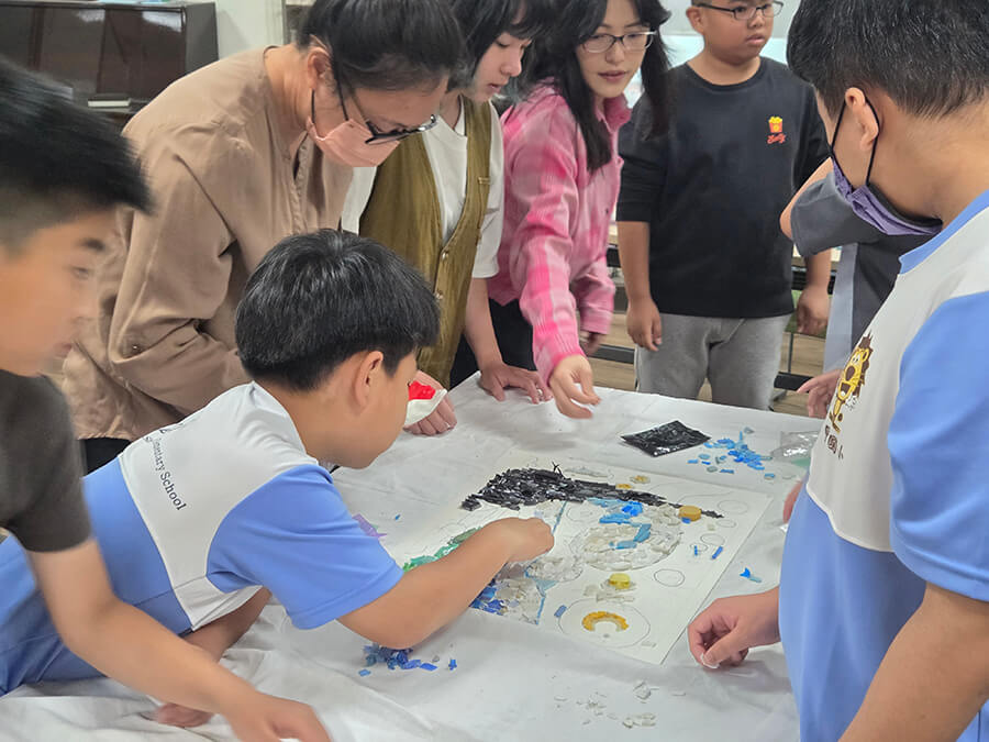 永續種子萌芽！獅甲國小學童攜手創作海廢藝術《星夜》