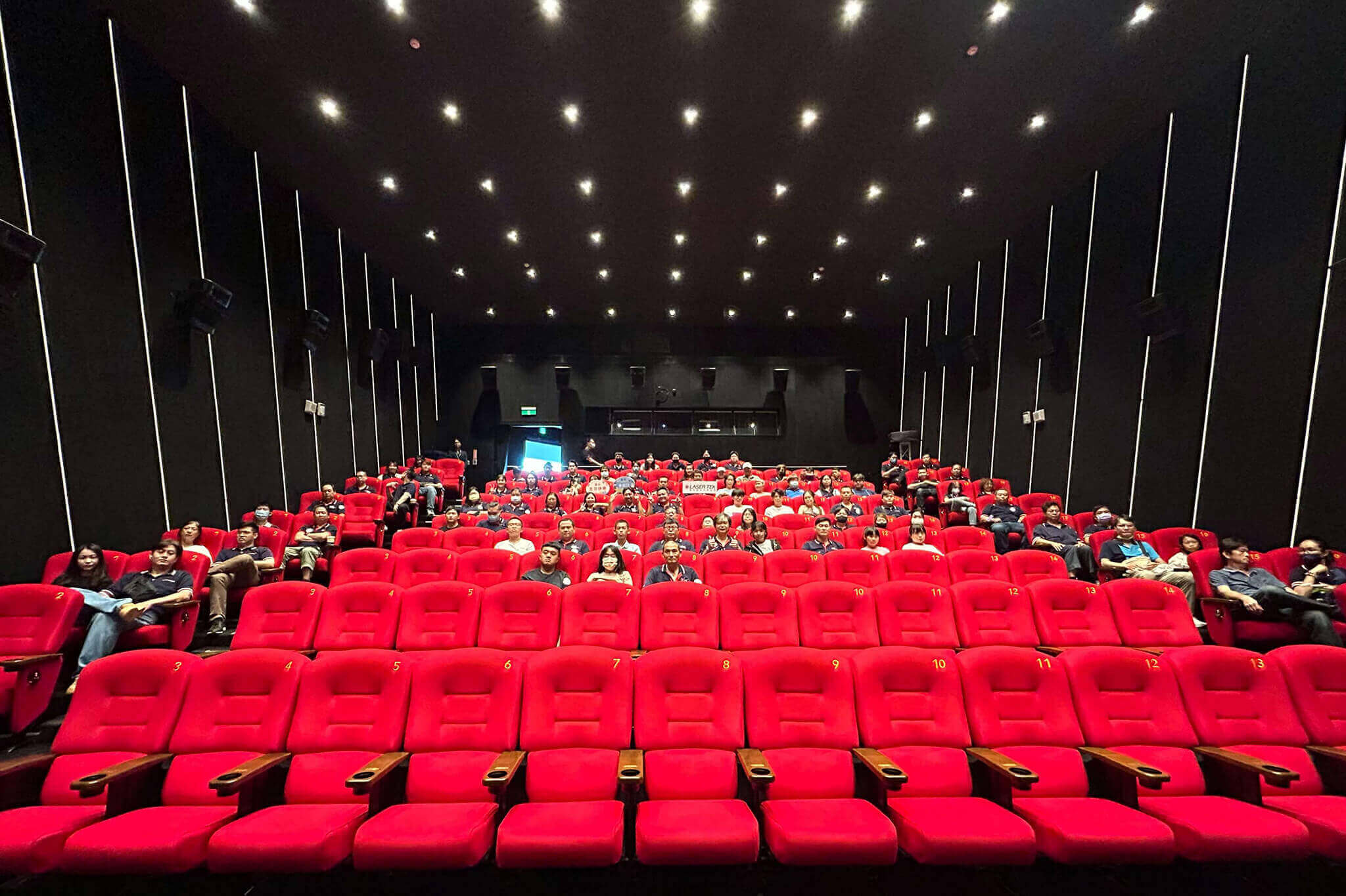 雷科三七 高美藝遊