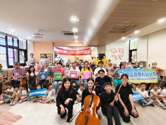 旋律一響，時光倒流，以音樂療育在地長者