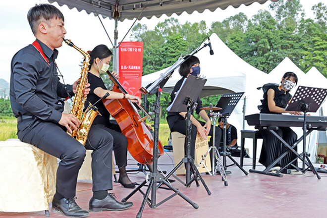 雷科公司與中山大學 共譜旗山田園秋收樂章。 雷科公司與中山大學 共譜旗山田園秋收樂章。